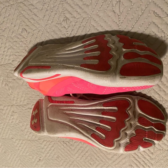 Women’s under armour speedform breast cancer running shoe size 8 bright pink - Picture 4 of 7